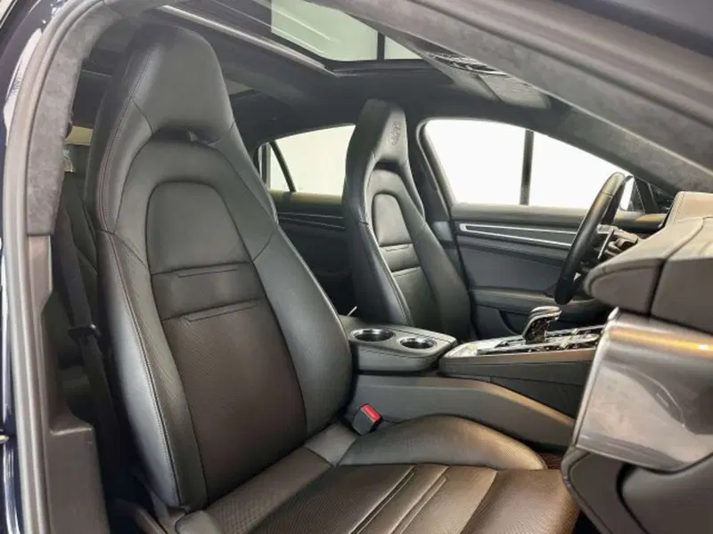 Porsche Panamera usata a Torino (12)
