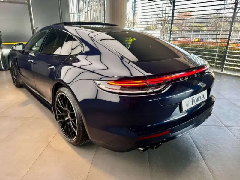 Porsche Panamera usata a Torino (6)
