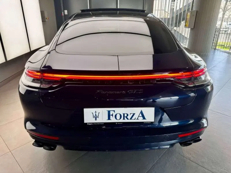 Porsche Panamera usata a Torino (7)