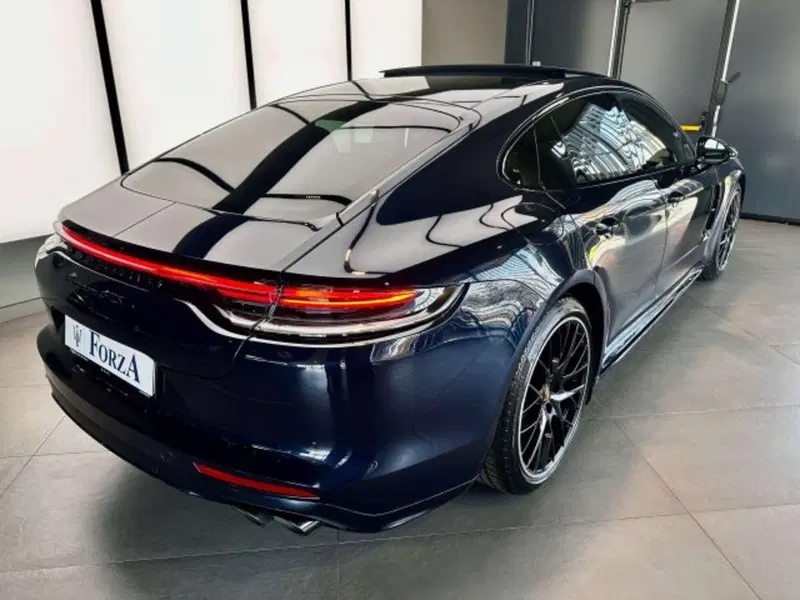 Porsche Panamera usata a Torino (8)
