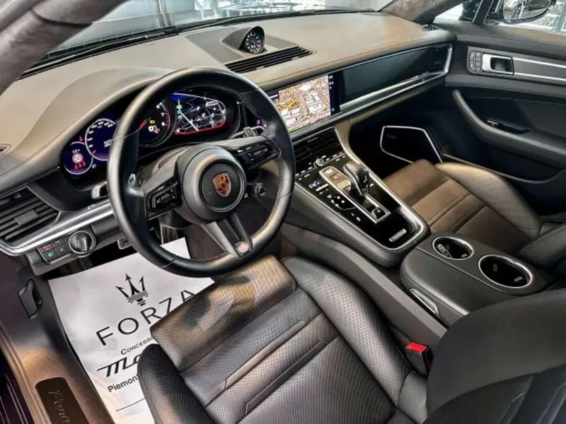 Porsche Panamera usata a Torino (9)