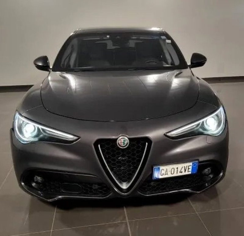 Alfa Romeo Stelvio usata a Firenze (2)