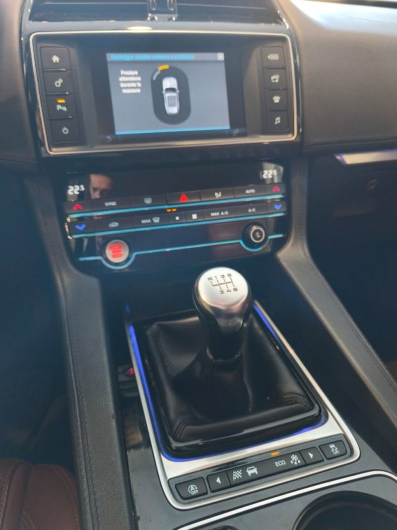 Jaguar F-Pace usata a Firenze (11)