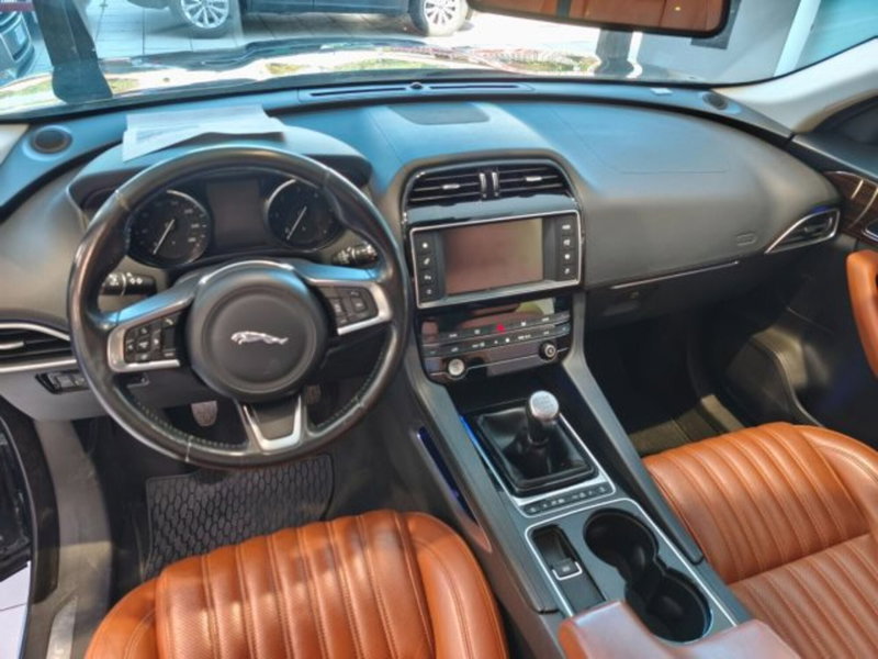Jaguar F-Pace usata a Firenze (8)