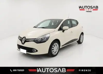 Renault Clio 1.2 75CV 5 porte Wave del 2015 usata a Firenze