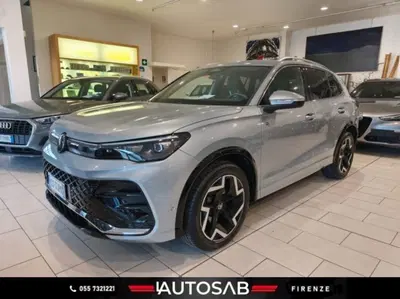 Volkswagen Tiguan 2.0 tdi R-Line 150cv dsg del 2024 usata a Firenze
