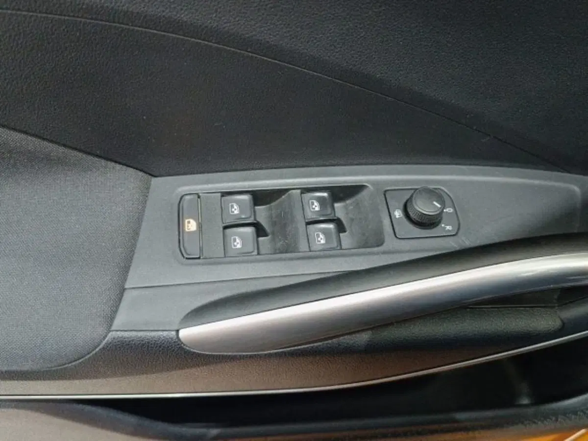 Skoda Fabia usata a Catania (19)
