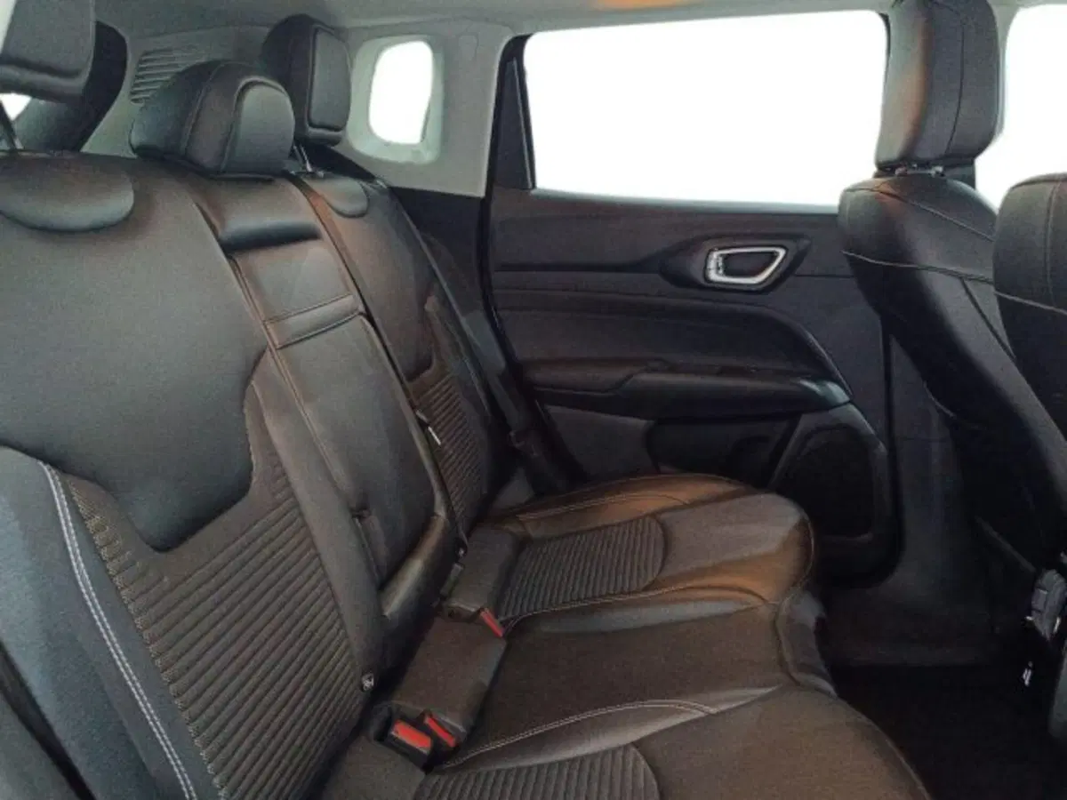 Jeep Compass usata a Catania (11)
