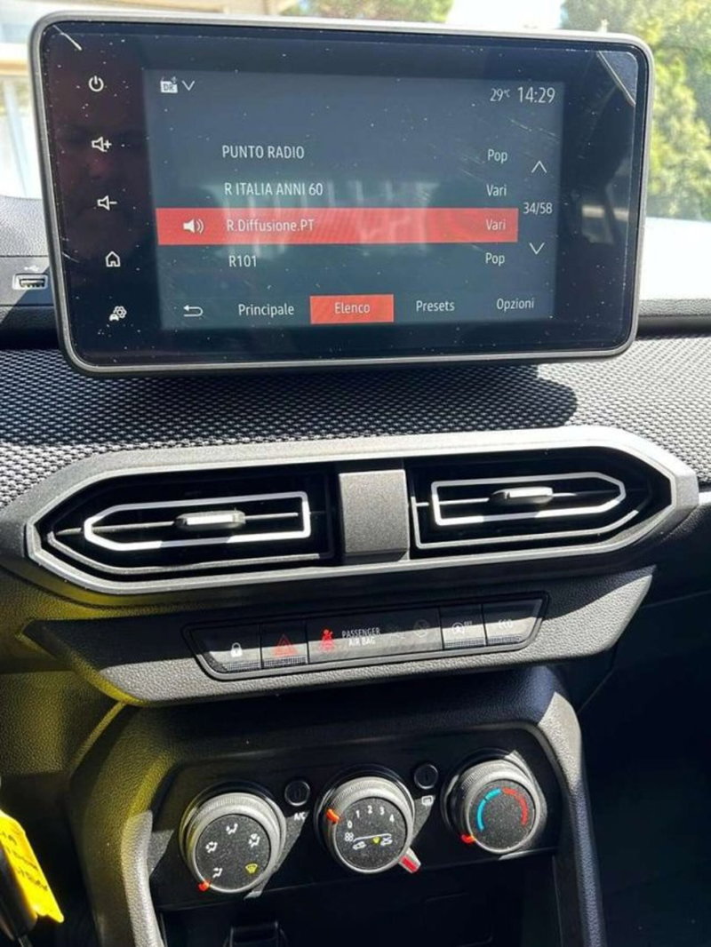 Dacia Sandero usata a Firenze (13)