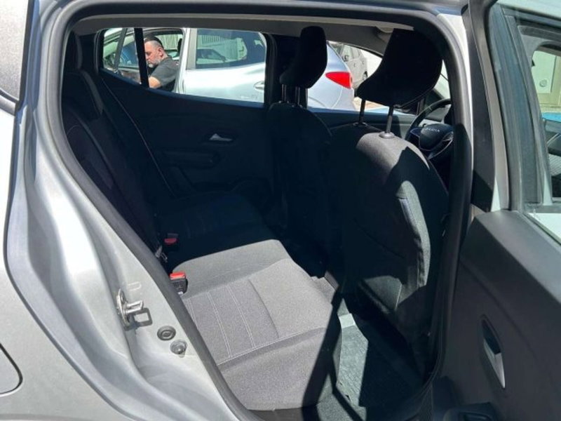 Dacia Sandero usata a Firenze (7)