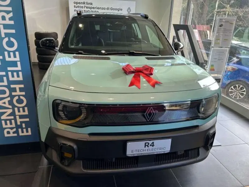 Renault Renault 4 nuova a Firenze (2)