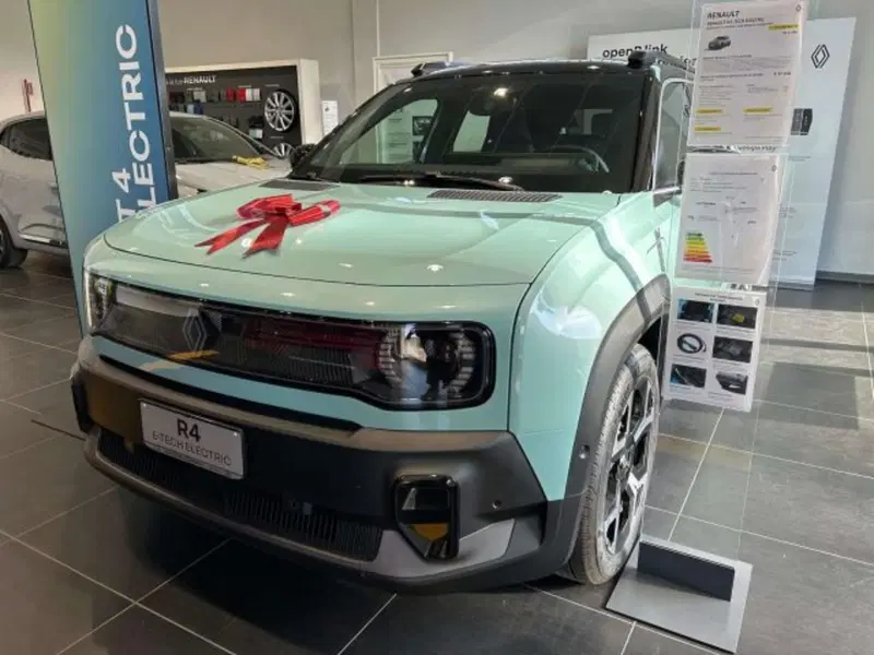 Renault Renault 4 nuova a Firenze (3)