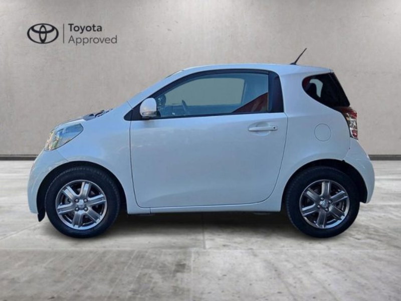 Toyota iQ usata a Roma (3)