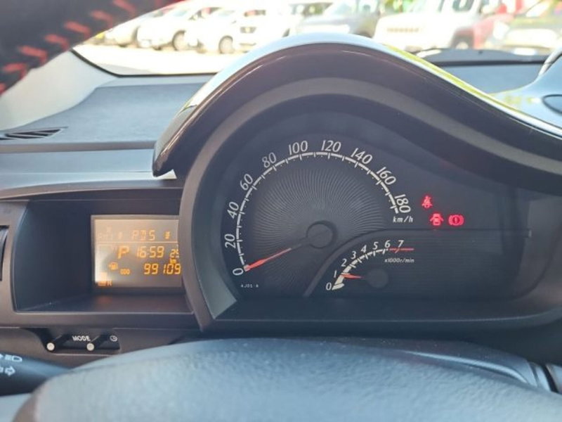 Toyota iQ usata a Roma (9)