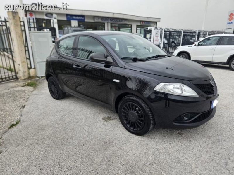 Lancia Ypsilon usata a Campobasso