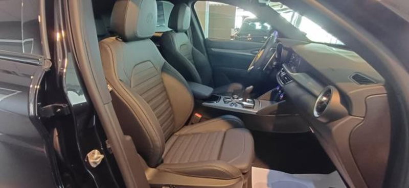 Alfa Romeo Stelvio nuova a Padova (20)