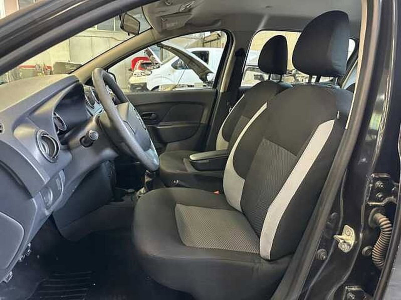 Dacia Sandero usata a Brescia (10)