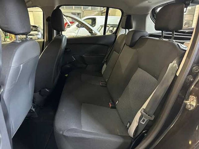 Dacia Sandero usata a Brescia (13)