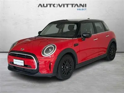 MINI Mini 1.5 Cooper Essential 5 porte del 2024 usata a Como