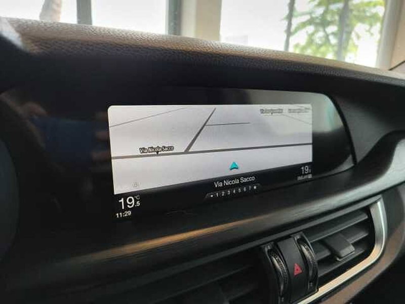 Alfa Romeo Stelvio usata a Forlì-Cesena (15)