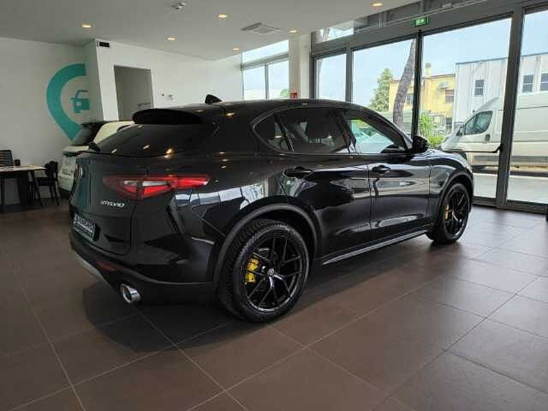 Alfa Romeo Stelvio usata a Forlì-Cesena (3)