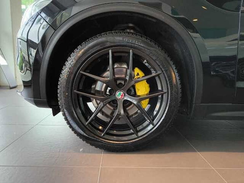 Alfa Romeo Stelvio usata a Forlì-Cesena (9)