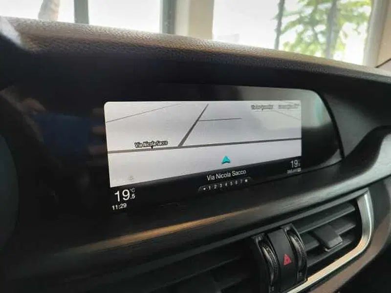 Alfa Romeo Stelvio usata a Forlì-Cesena (15)