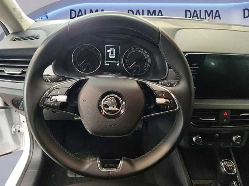 Skoda Kamiq usata a Milano (12)