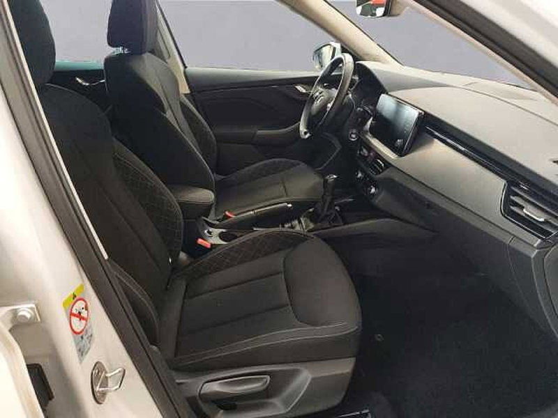 Skoda Kamiq usata a Milano (14)