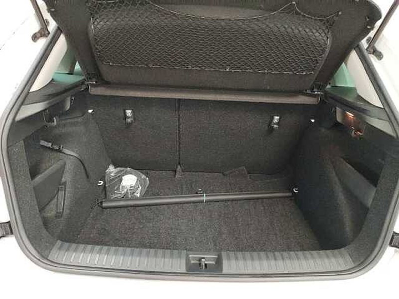 Skoda Kamiq usata a Milano (15)