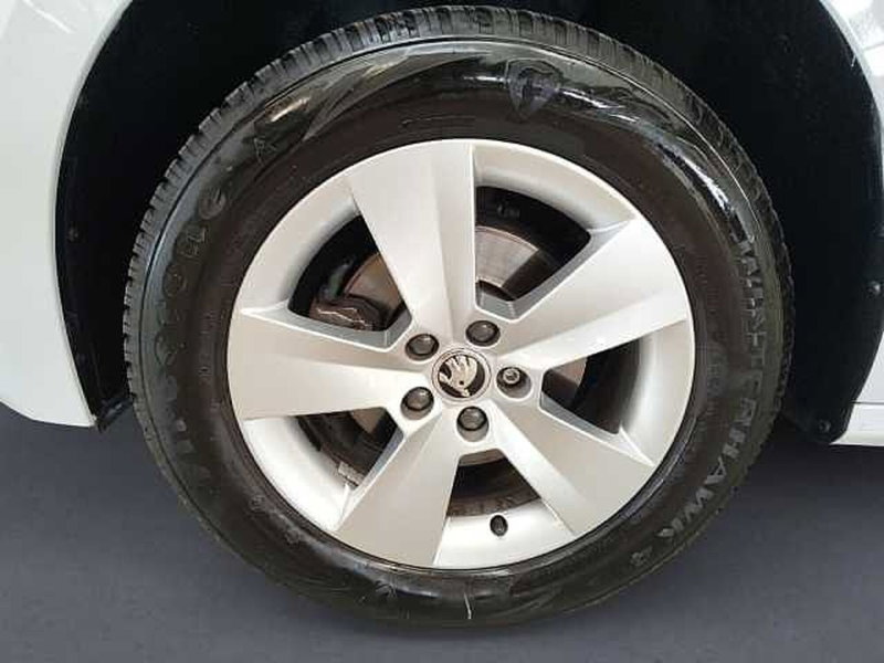 Skoda Kamiq usata a Milano (9)