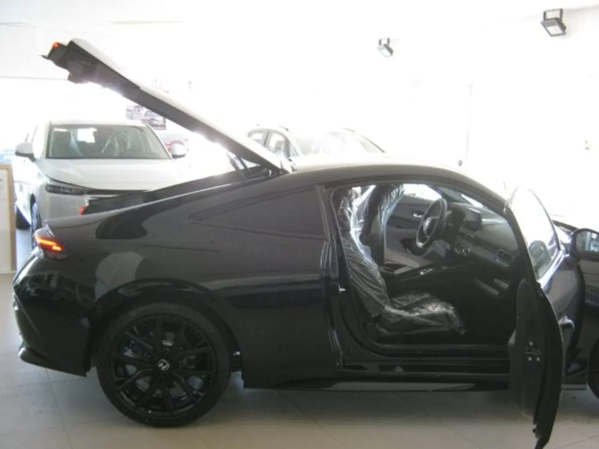 Honda Prelude nuova a Fermo (16)