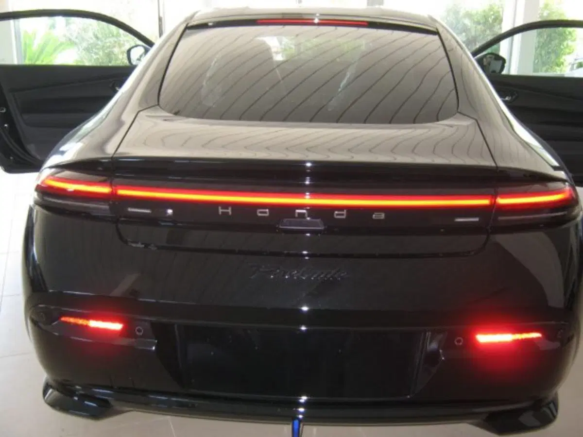 Honda Prelude nuova a Fermo (17)