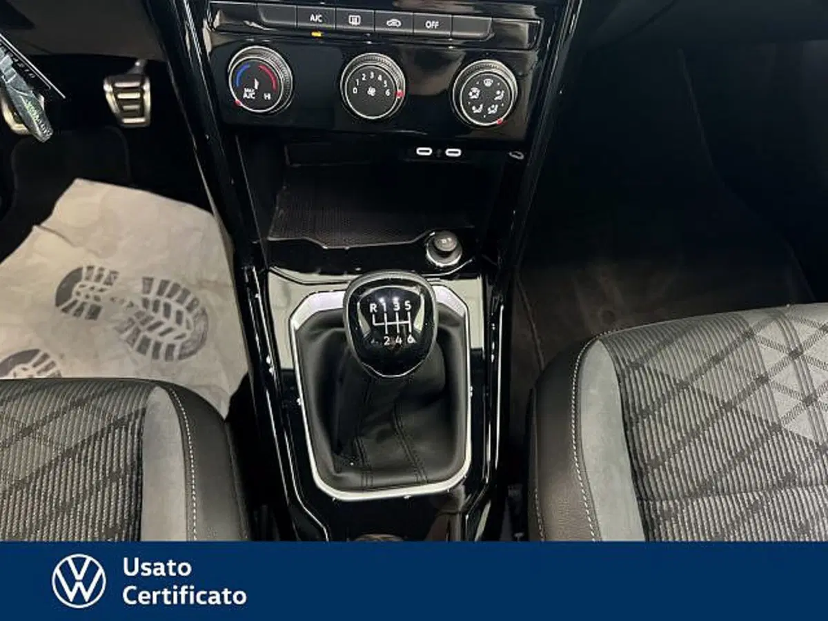 Volkswagen T-Roc usata a Vicenza (11)