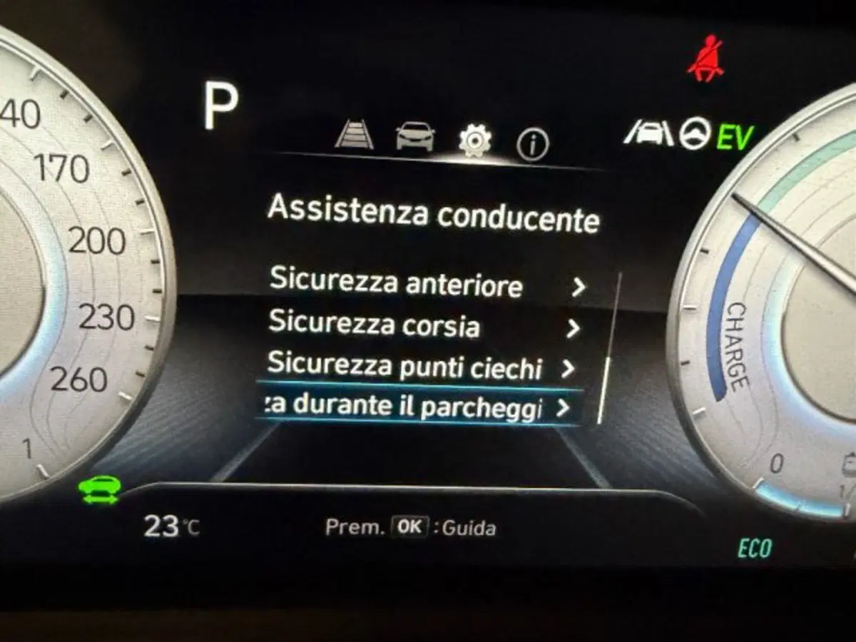 Hyundai Kona usata a Cuneo (12)