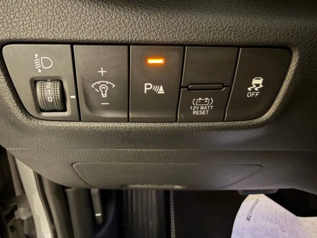 Hyundai Kona usata a Cuneo (13)