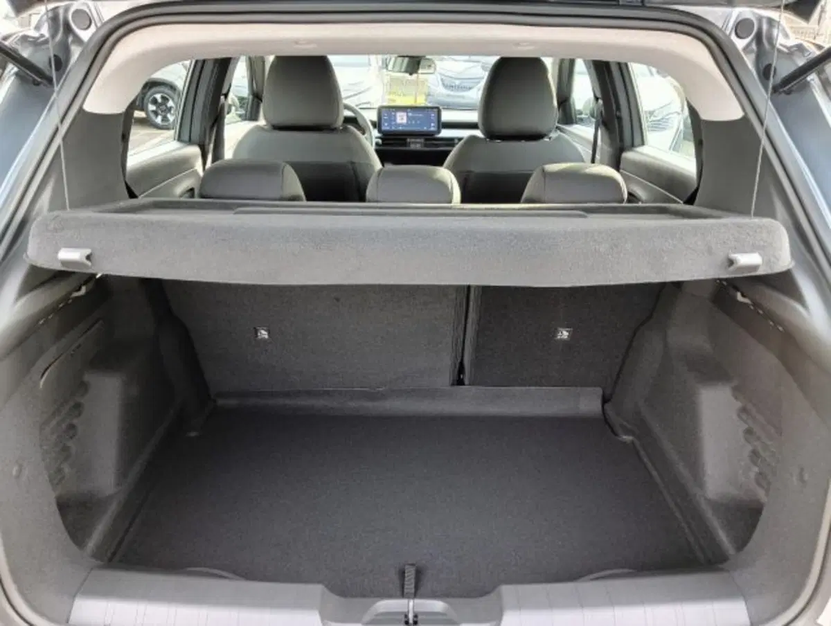Jeep Avenger nuova a Brescia (16)