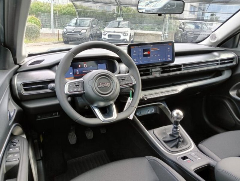 Jeep Avenger nuova a Brescia (6)