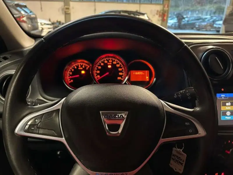 Dacia Sandero usata a Firenze (14)
