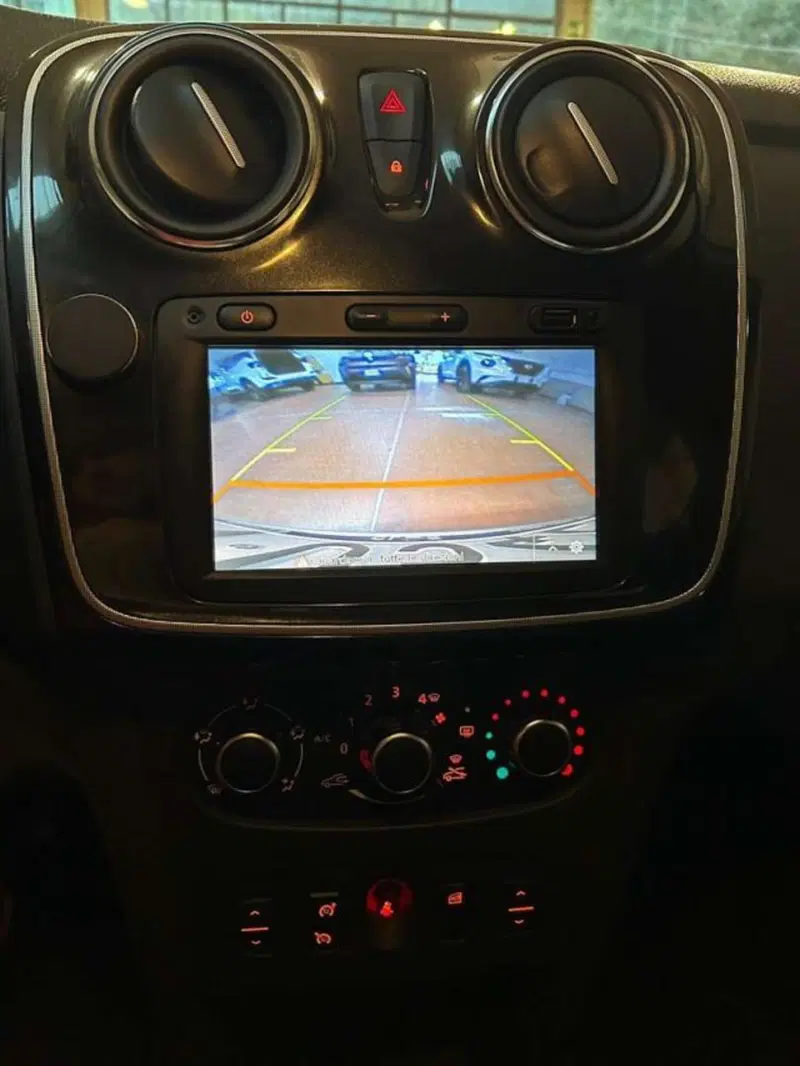 Dacia Sandero usata a Firenze (15)