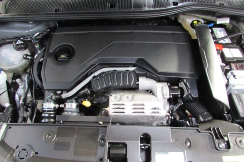 Peugeot 208 usata a Milano (6)