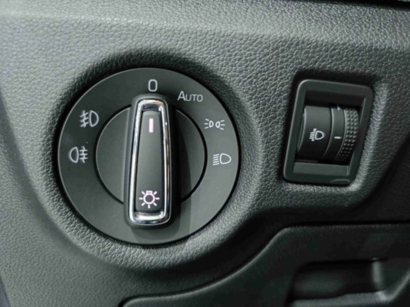 Skoda Kamiq usata a Catania (18)
