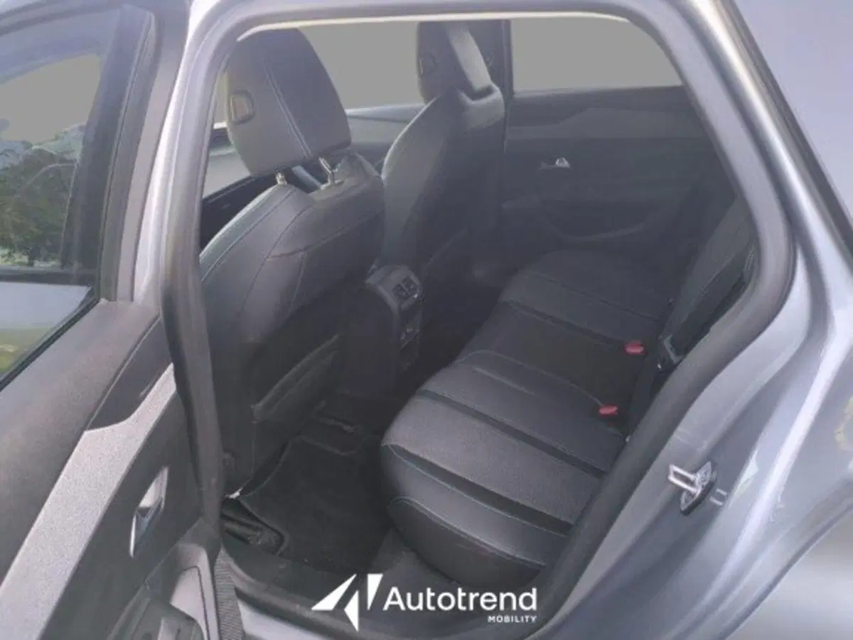 Peugeot 308 SW usata a Bari (5)