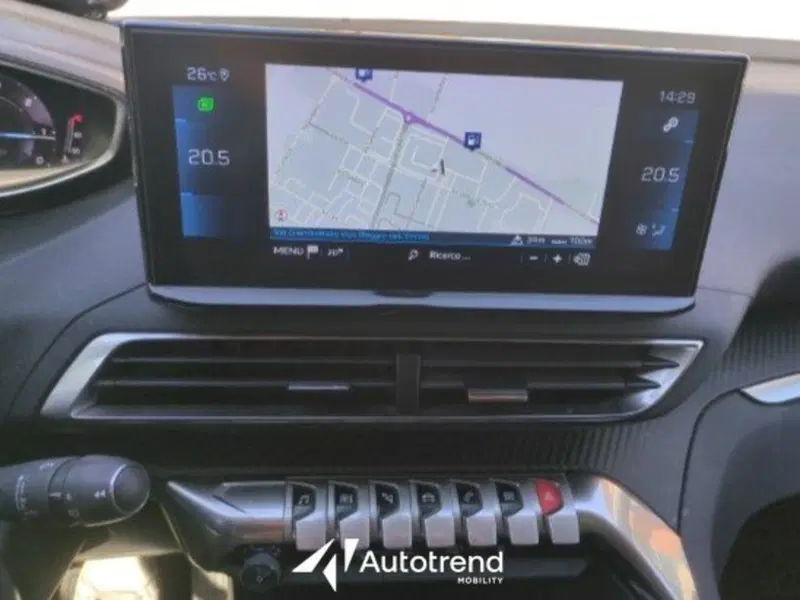 Peugeot 5008 usata a Bari (4)
