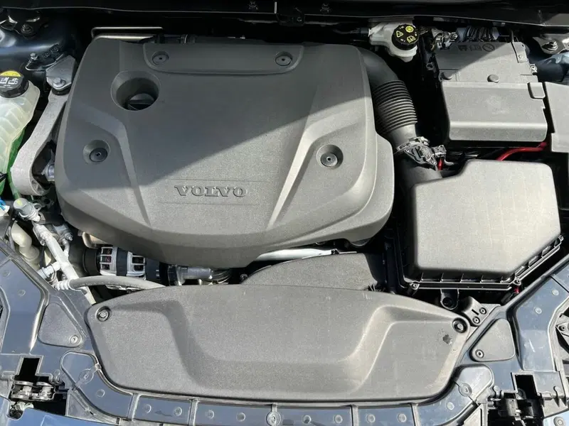 Volvo V40 Cross Country usata a Sondrio (16)