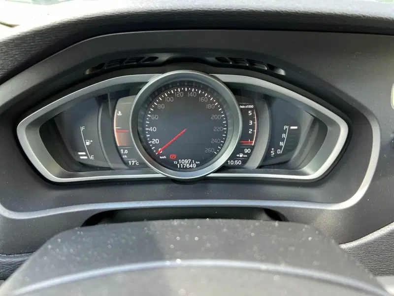 Volvo V40 Cross Country usata a Sondrio (9)