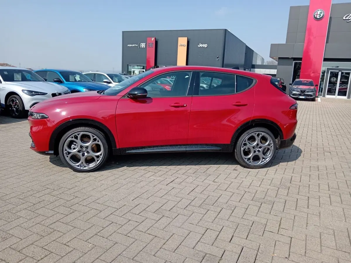 Alfa Romeo Tonale nuova a Alessandria (7)