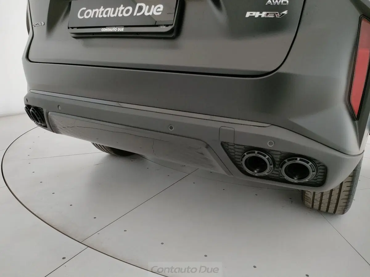 Omoda Omoda 9 SHS-P nuova a Caserta (11)