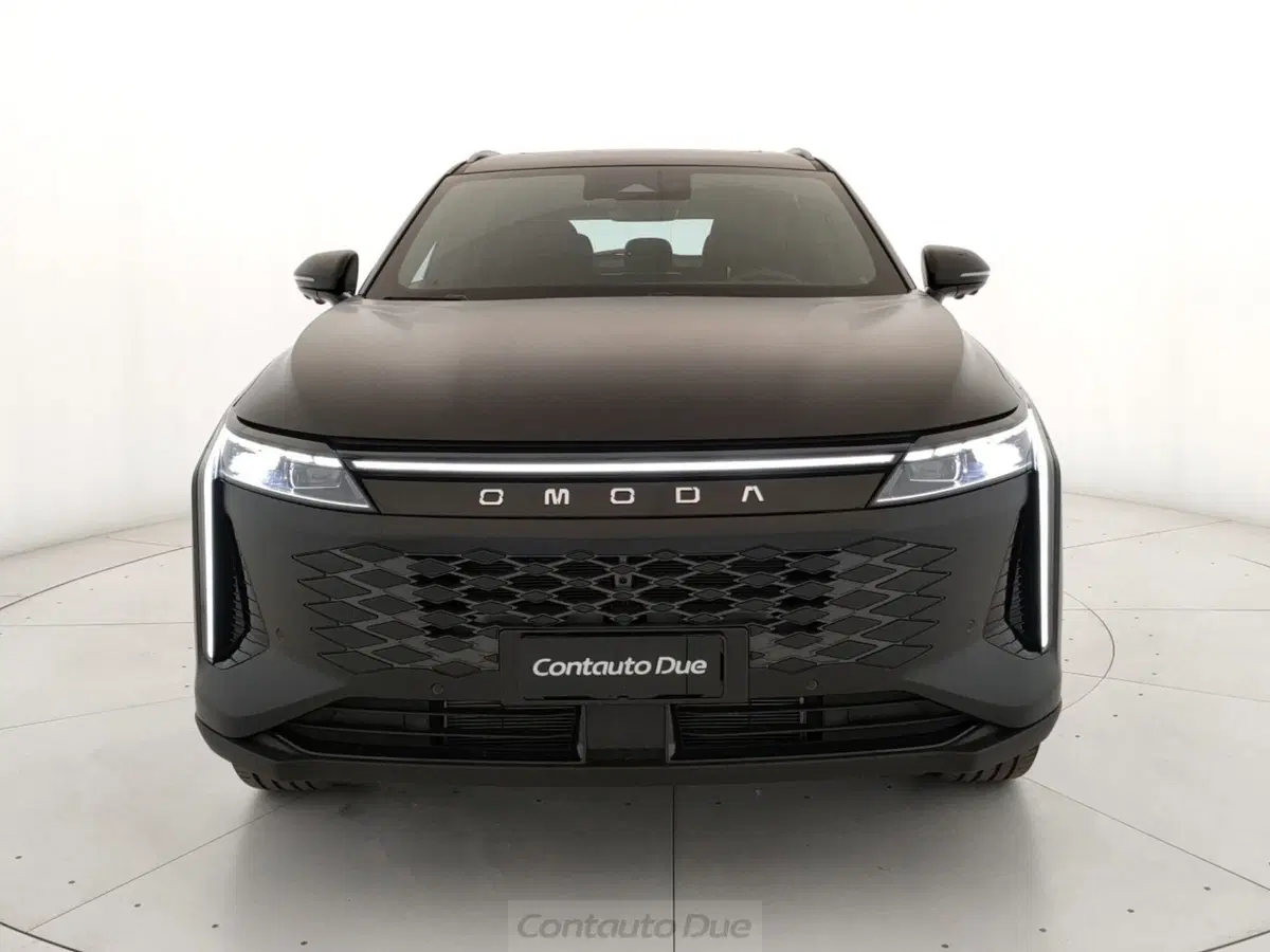 Omoda Omoda 9 SHS-P nuova a Caserta (2)