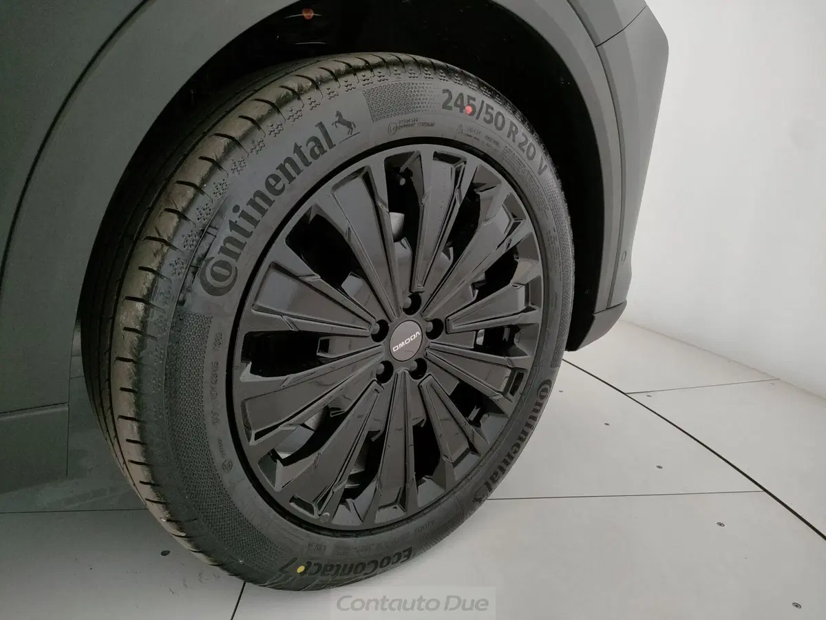 Omoda Omoda 9 SHS-P nuova a Caserta (9)